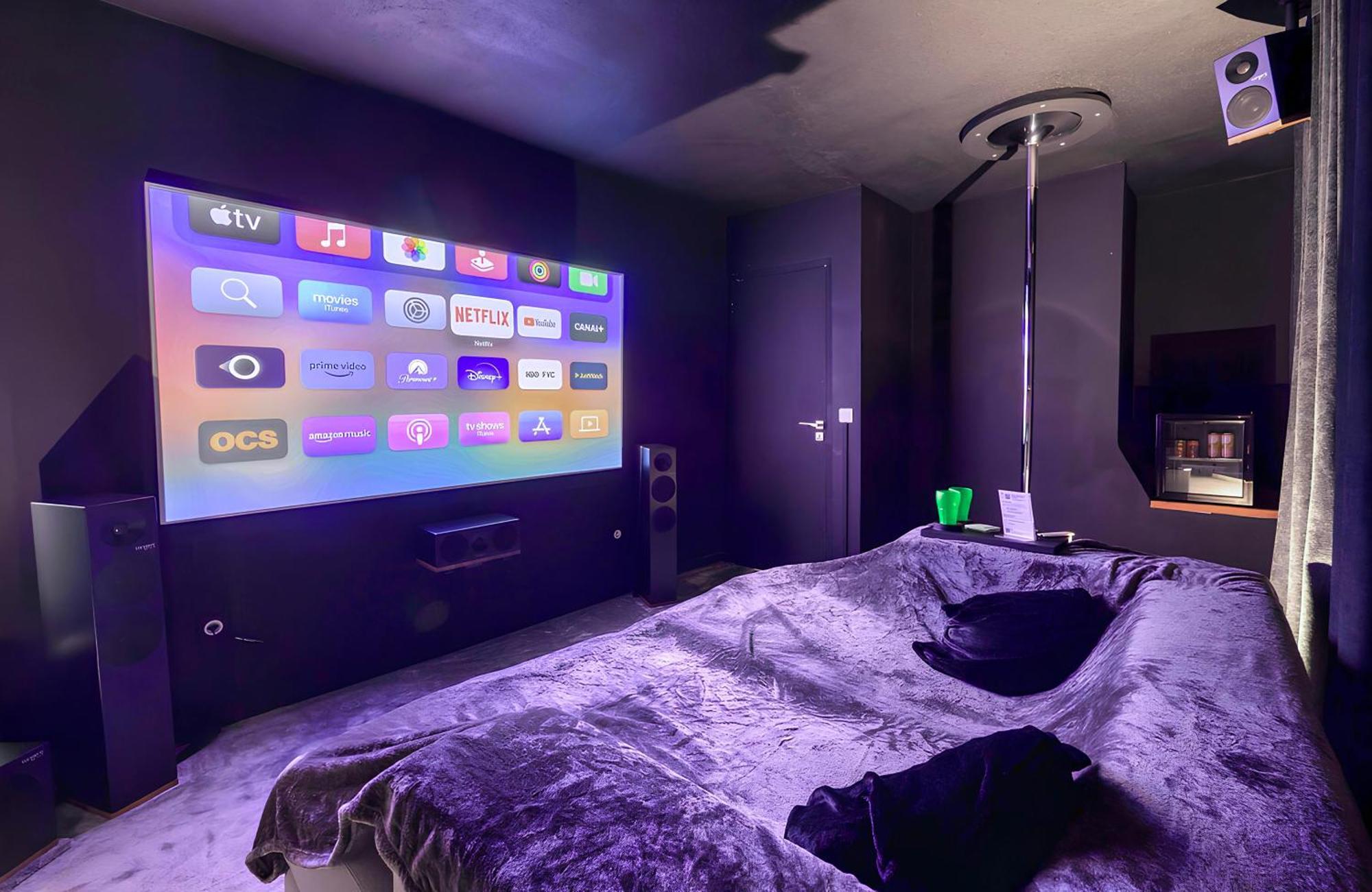 50 Nuances D'Amour - Jacuzzi / Massage / Cinema Moirans Extérieur photo