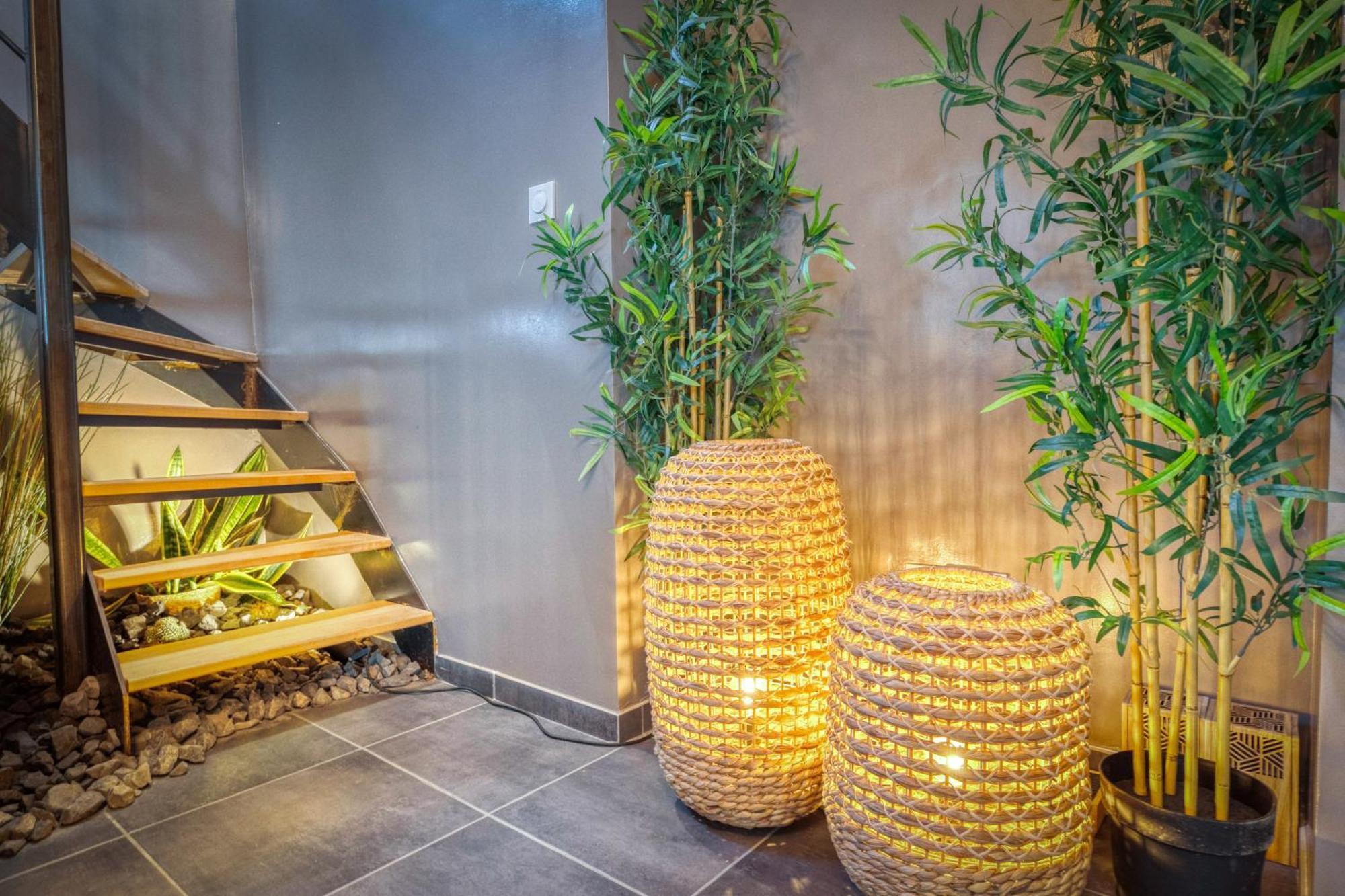 50 Nuances D'Amour - Jacuzzi / Massage / Cinema Moirans Extérieur photo